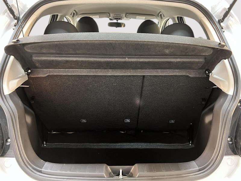 mitsubishi Mirage 2023 - 12