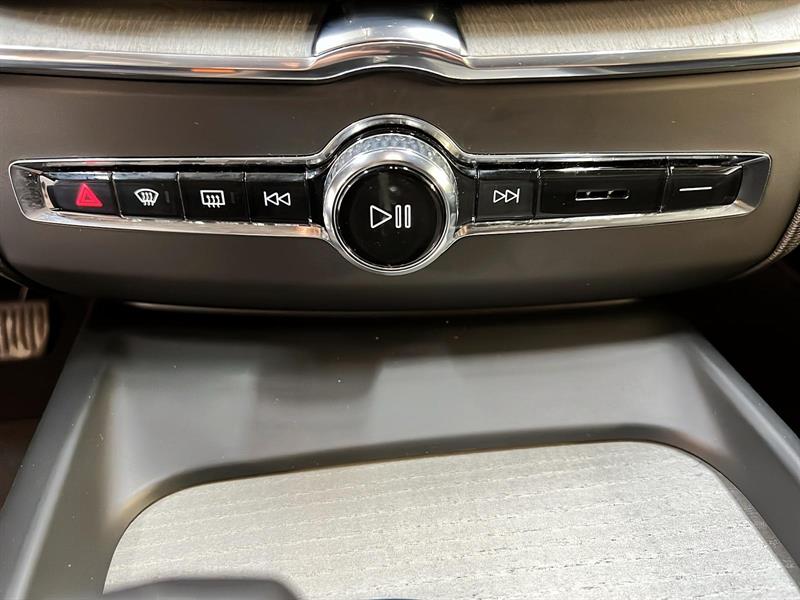 volvo XC60 2025 - 17