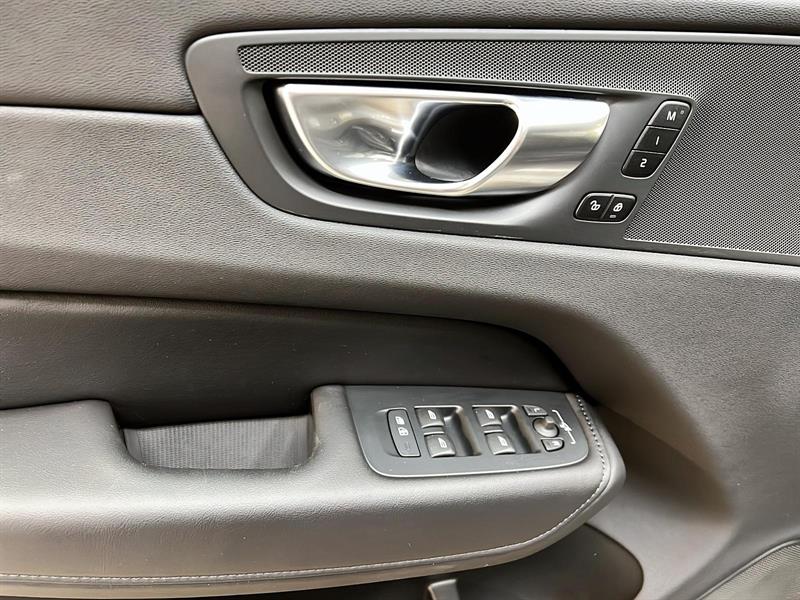 volvo XC60 2025 - 25