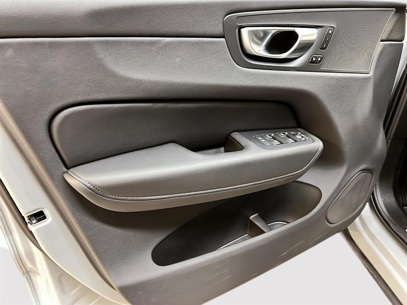 volvo XC60 2025 - 26