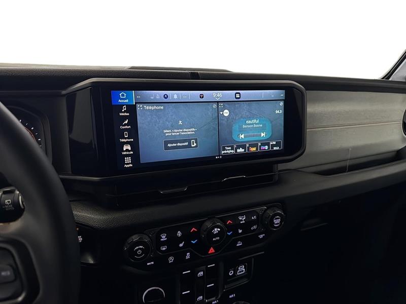 jeep Wrangler 2024 - 27