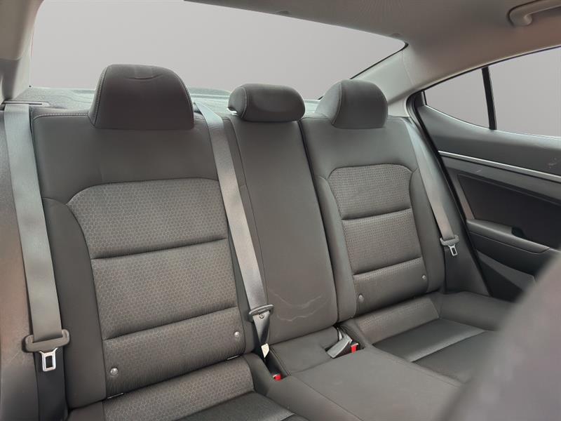 hyundai Elantra 2018 - 16