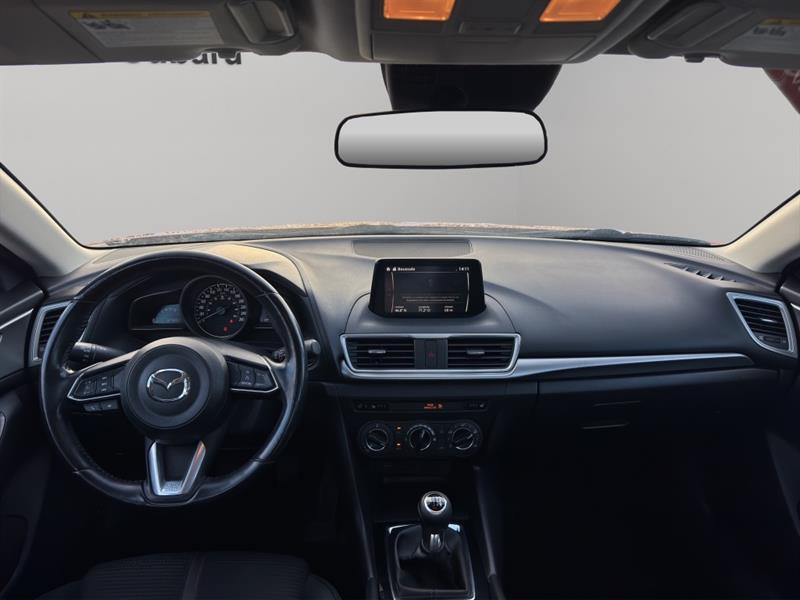 mazda Mazda3 2017 - 12