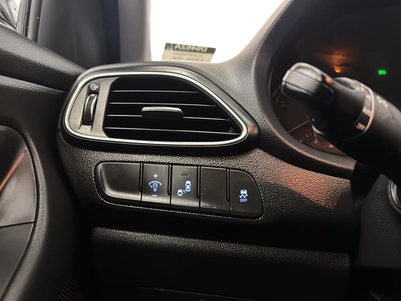 hyundai Elantra 2020 - 24