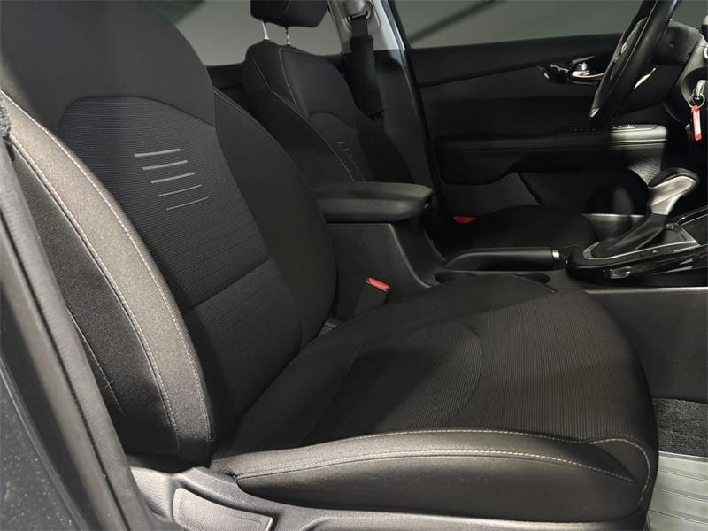 kia Forte 2021 - 9