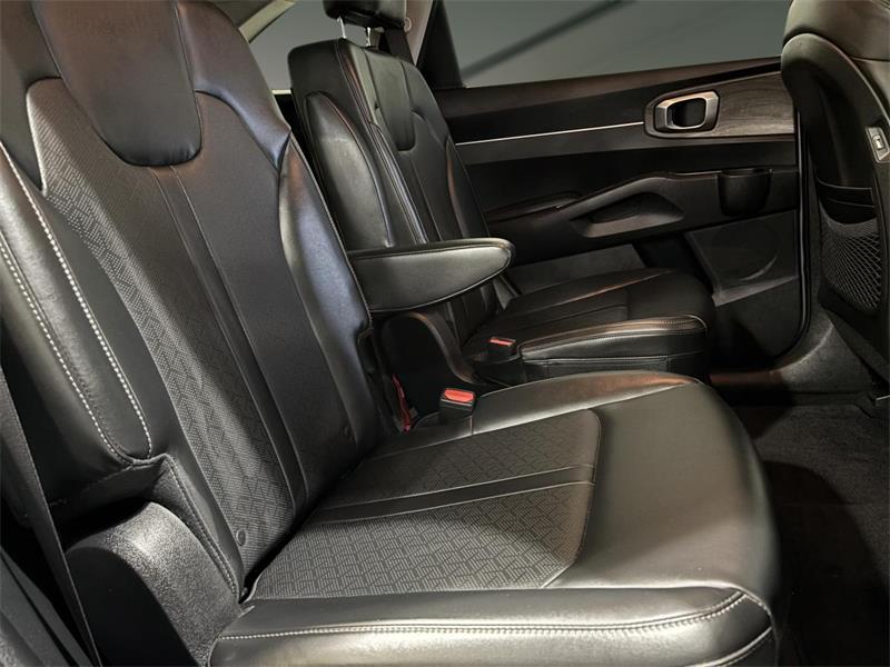 kia Sorento 2022 - 10
