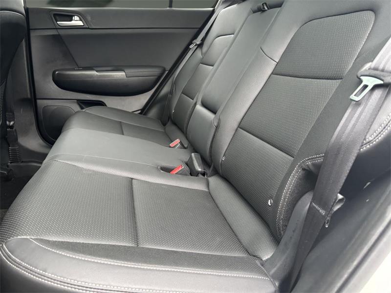 kia Sportage 2022 - 11