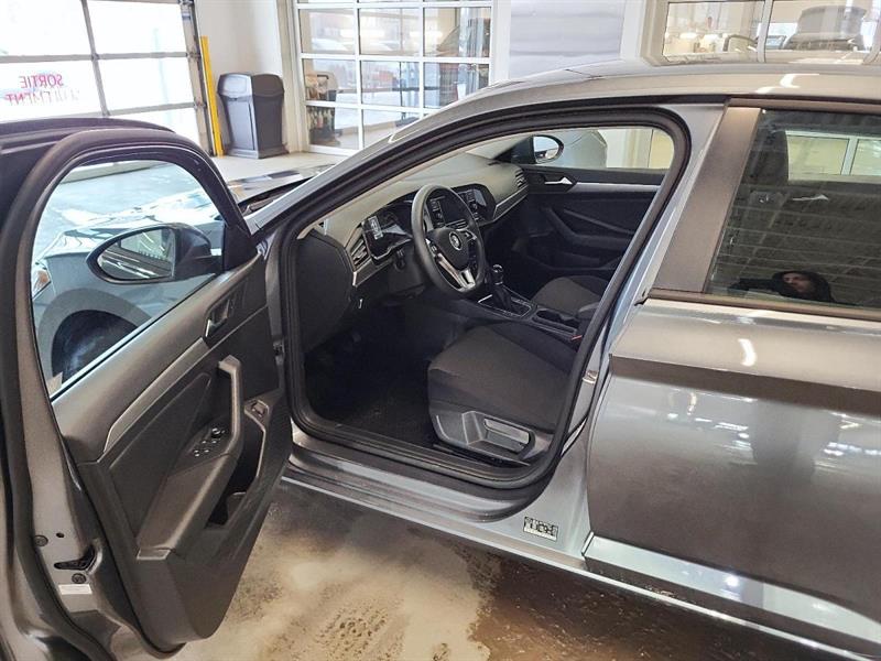 volkswagen Jetta 2021 - 9