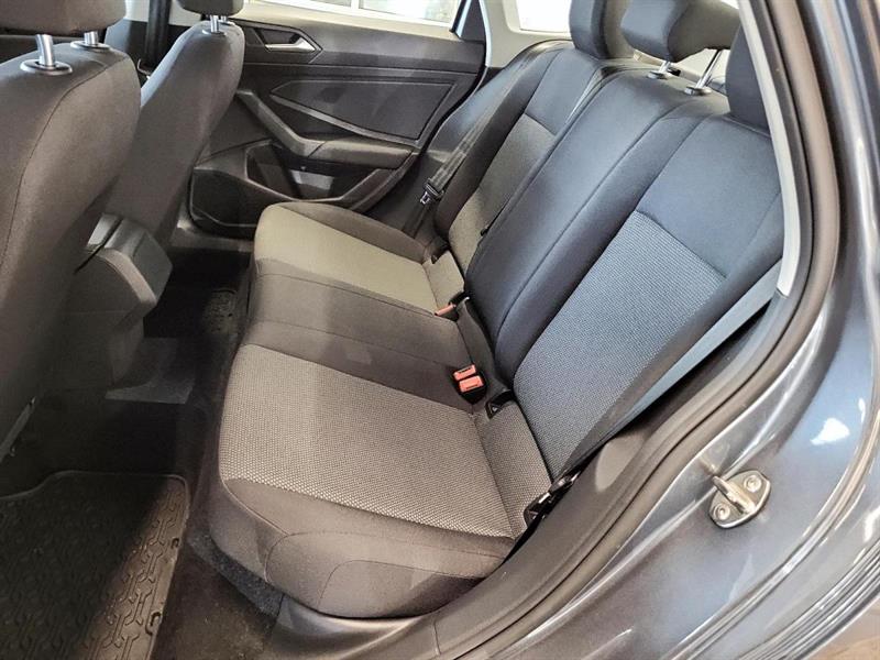 volkswagen Jetta 2021 - 12