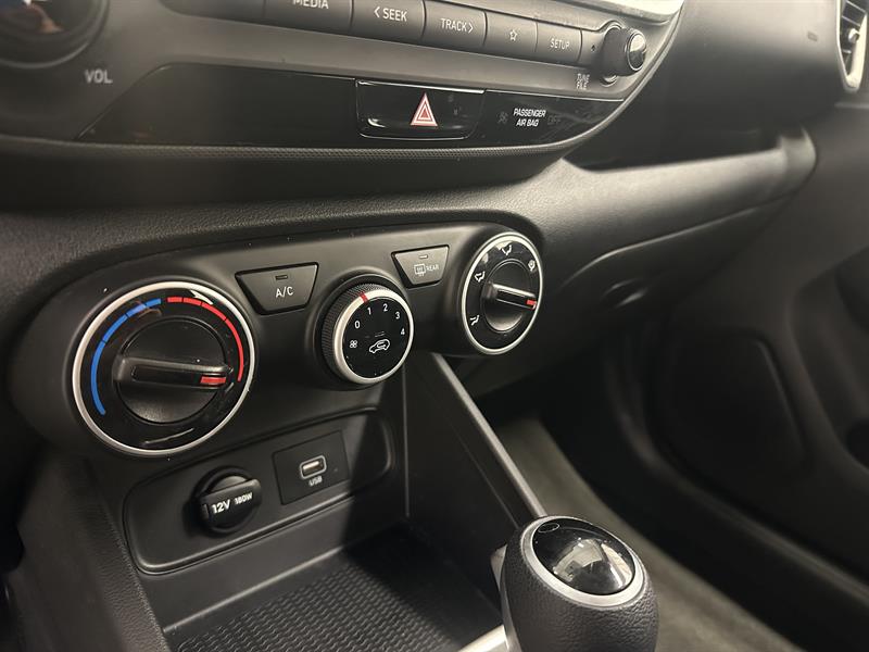 hyundai Venue 2021 - 4