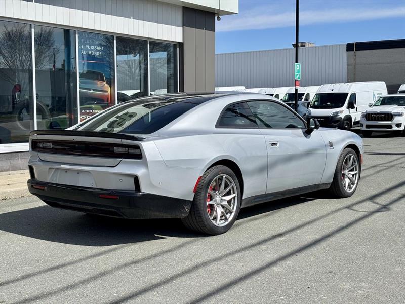 dodge Charger Daytona 2024 - 9