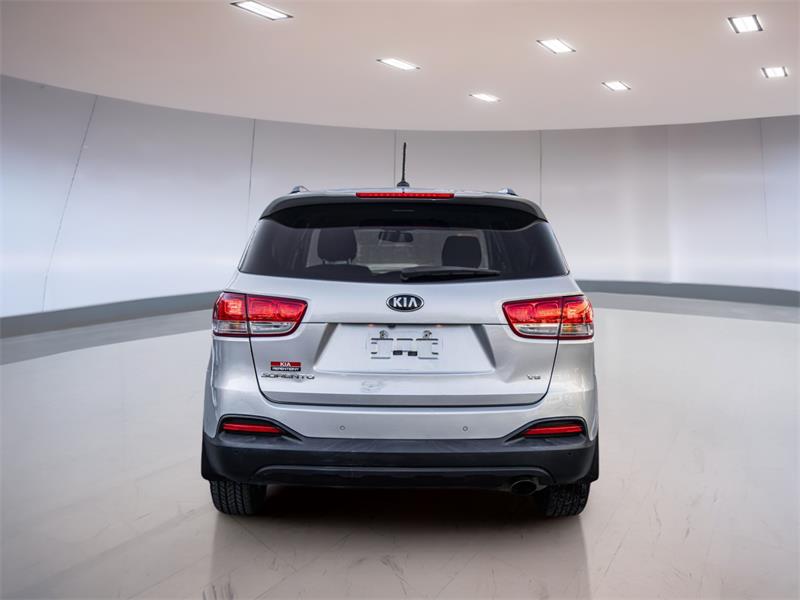 kia Sorento 2016 - 6