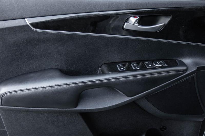 kia Sorento 2016 - 12