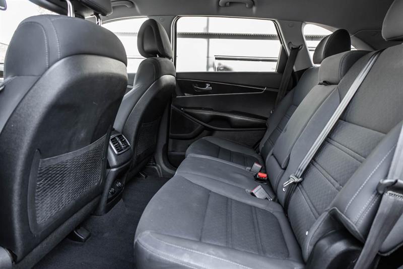 kia Sorento 2016 - 29