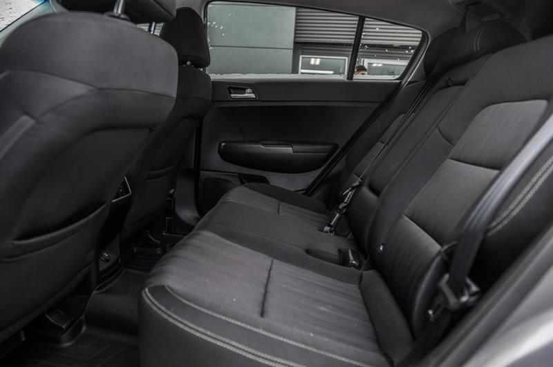 kia Sportage 2018 - 23
