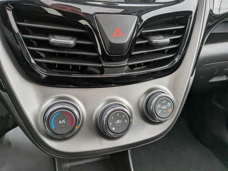 chevrolet Spark 2022 - 25