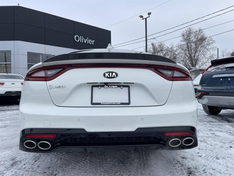 kia Stinger 2019 - 14
