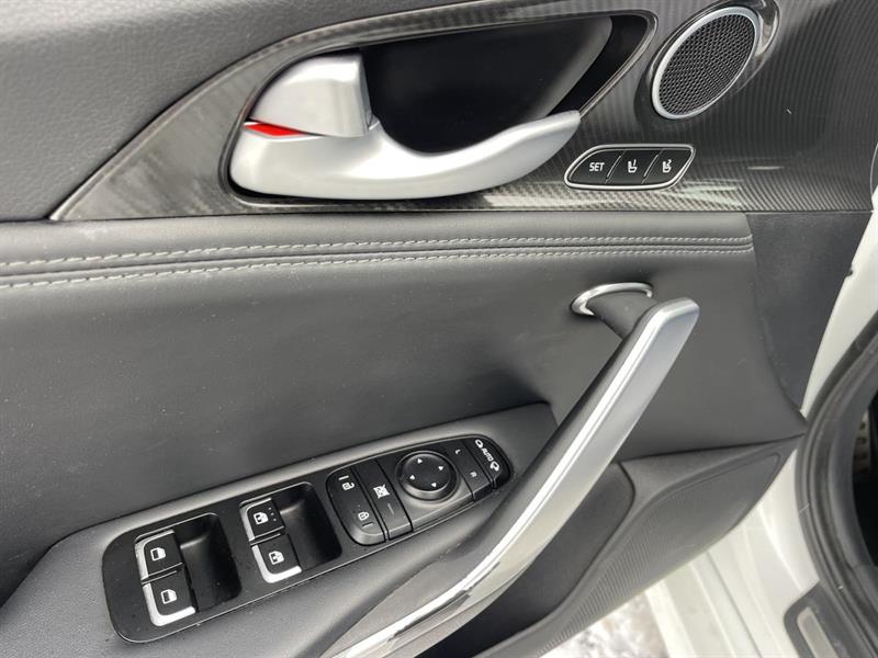 kia Stinger 2019 - 18