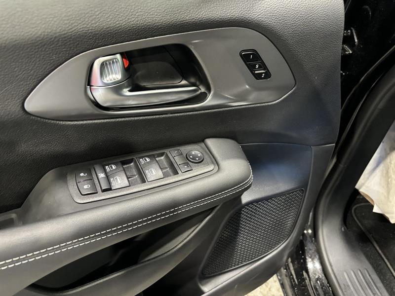 chrysler Pacifica 2026 - 15