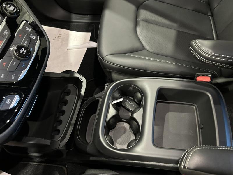 chrysler Pacifica 2026 - 21