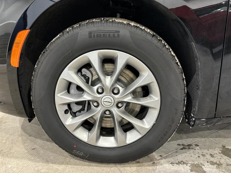 chrysler Pacifica 2026 - 24