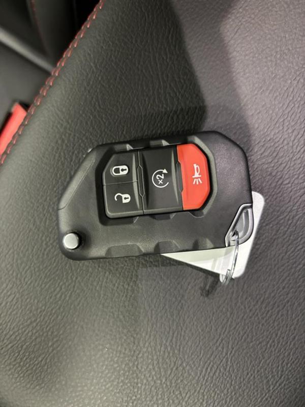 jeep Wrangler 2026 - 25