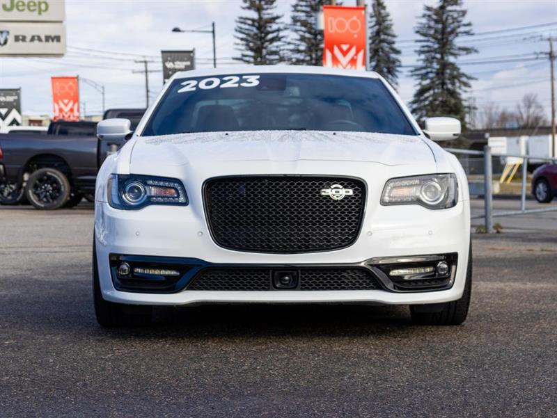 chrysler 300 2023 - 3