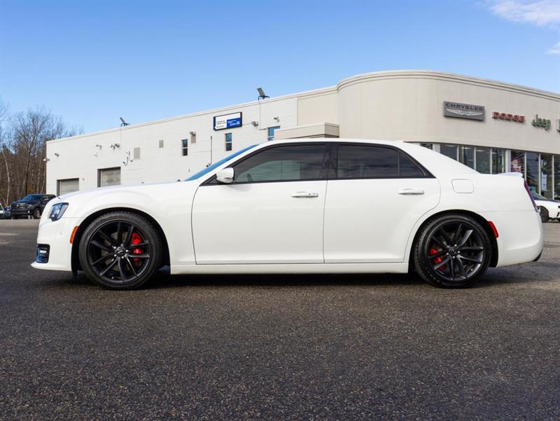 chrysler 300 2023 - 4