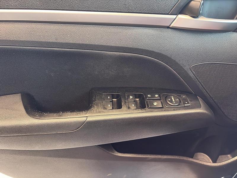 hyundai Elantra 2019 - 10
