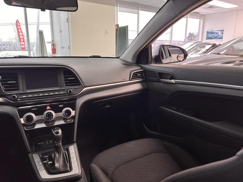 hyundai Elantra 2020 - 12