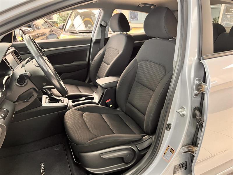 hyundai Elantra 2020 - 13