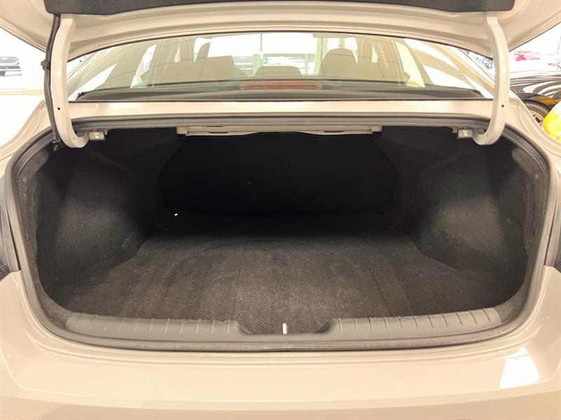 hyundai Elantra 2022 - 8