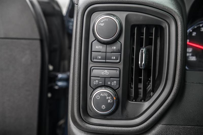 chevrolet Silverado 1500 2022 - 15