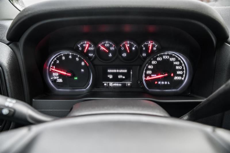 chevrolet Silverado 1500 2022 - 17