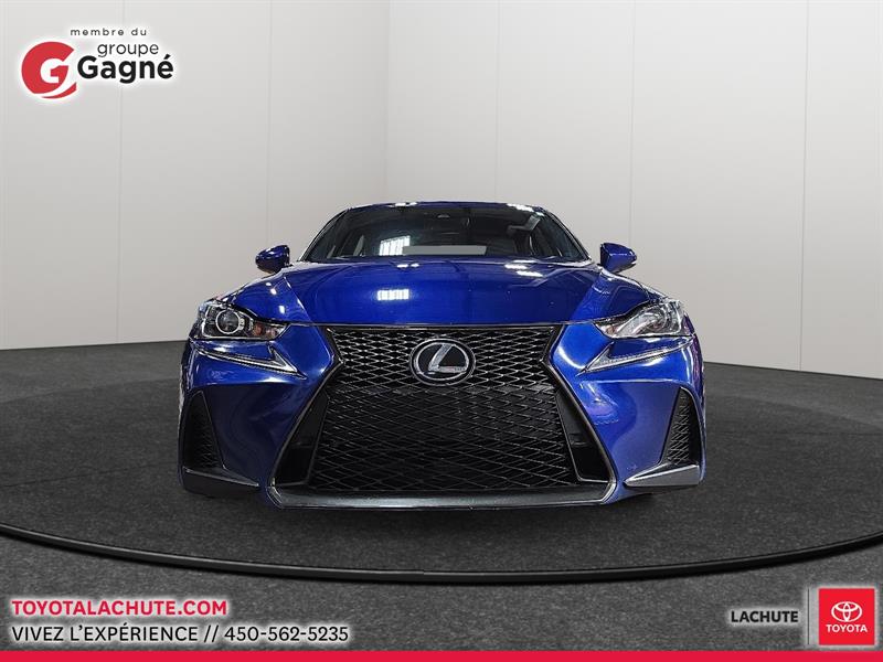 lexus IS 300 2018 - 2