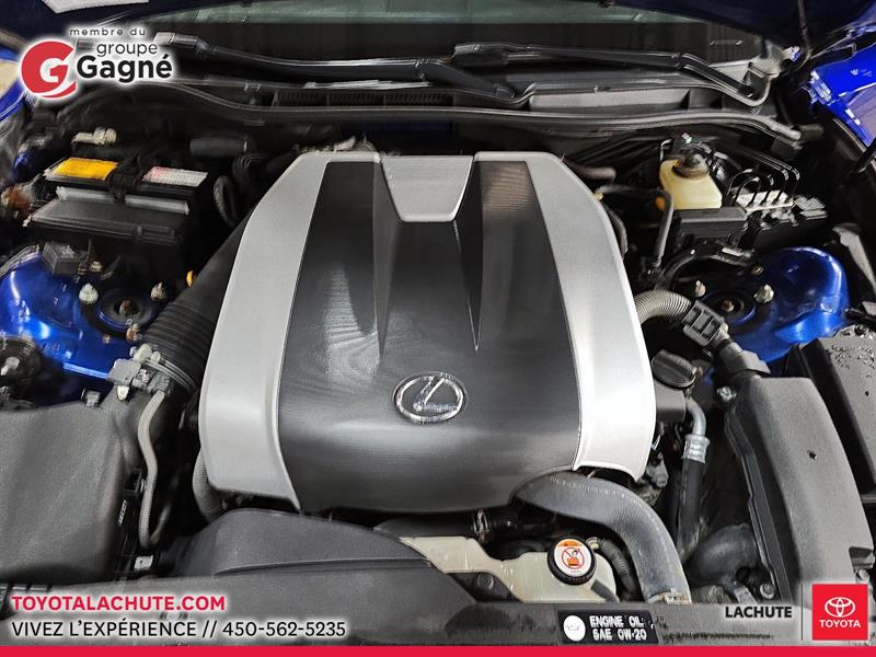 lexus IS 300 2018 - 8