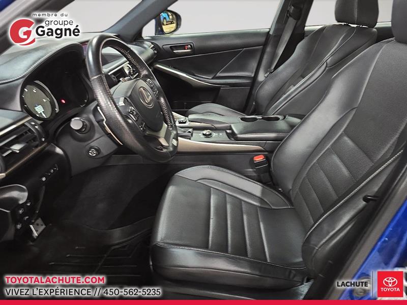 lexus IS 300 2018 - 9