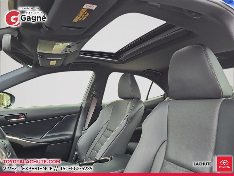 lexus IS 300 2018 - 19