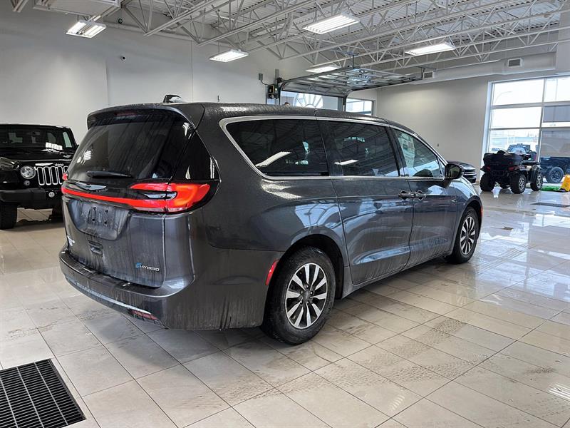 chrysler Pacifica Hybrid 2022 - 6
