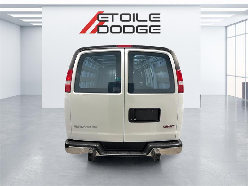 gmc Savana 2023 - 3