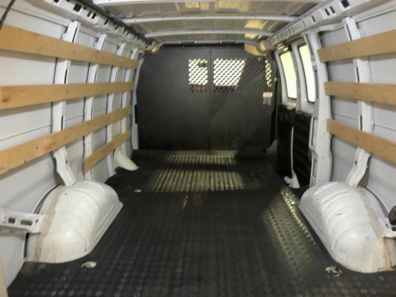 gmc Savana 2023 - 10