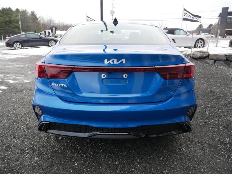 kia Forte 2022 - 8