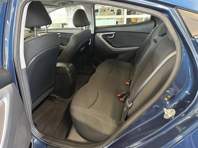 hyundai Elantra 2015 - 18