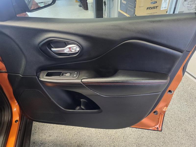 jeep Cherokee 2015 - 13