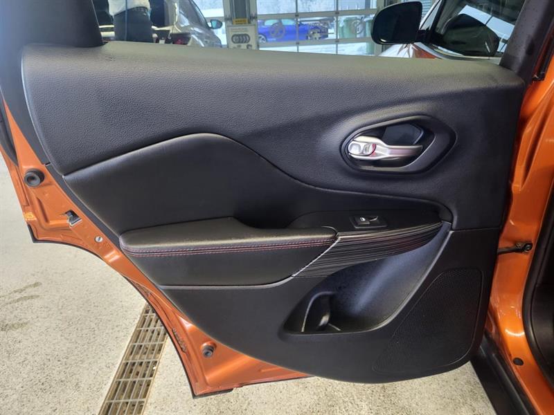 jeep Cherokee 2015 - 17