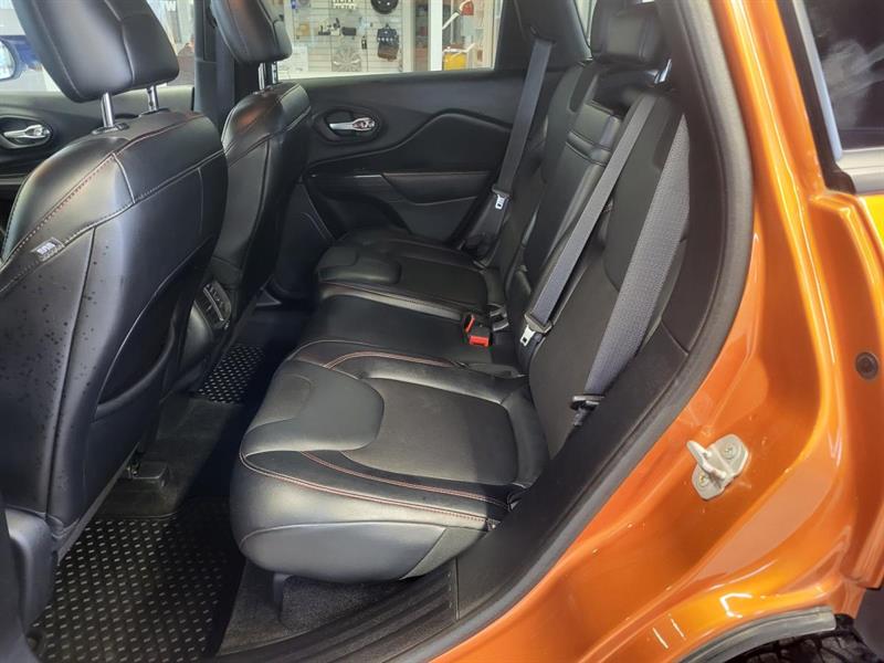 jeep Cherokee 2015 - 18