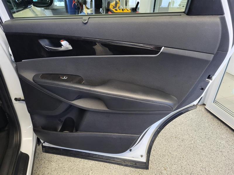 kia Sorento 2017 - 16