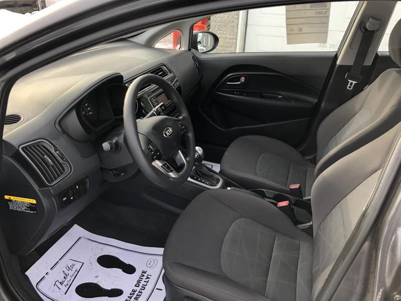 kia Rio 2016 - 10