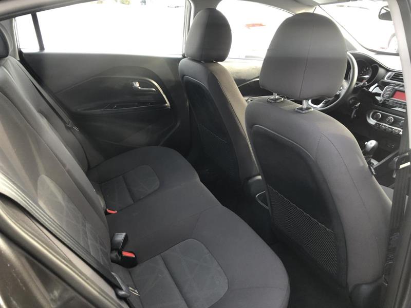kia Rio 2016 - 12