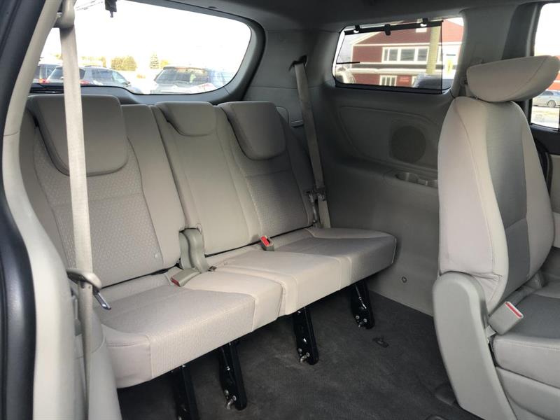 kia Sedona 2016 - 13